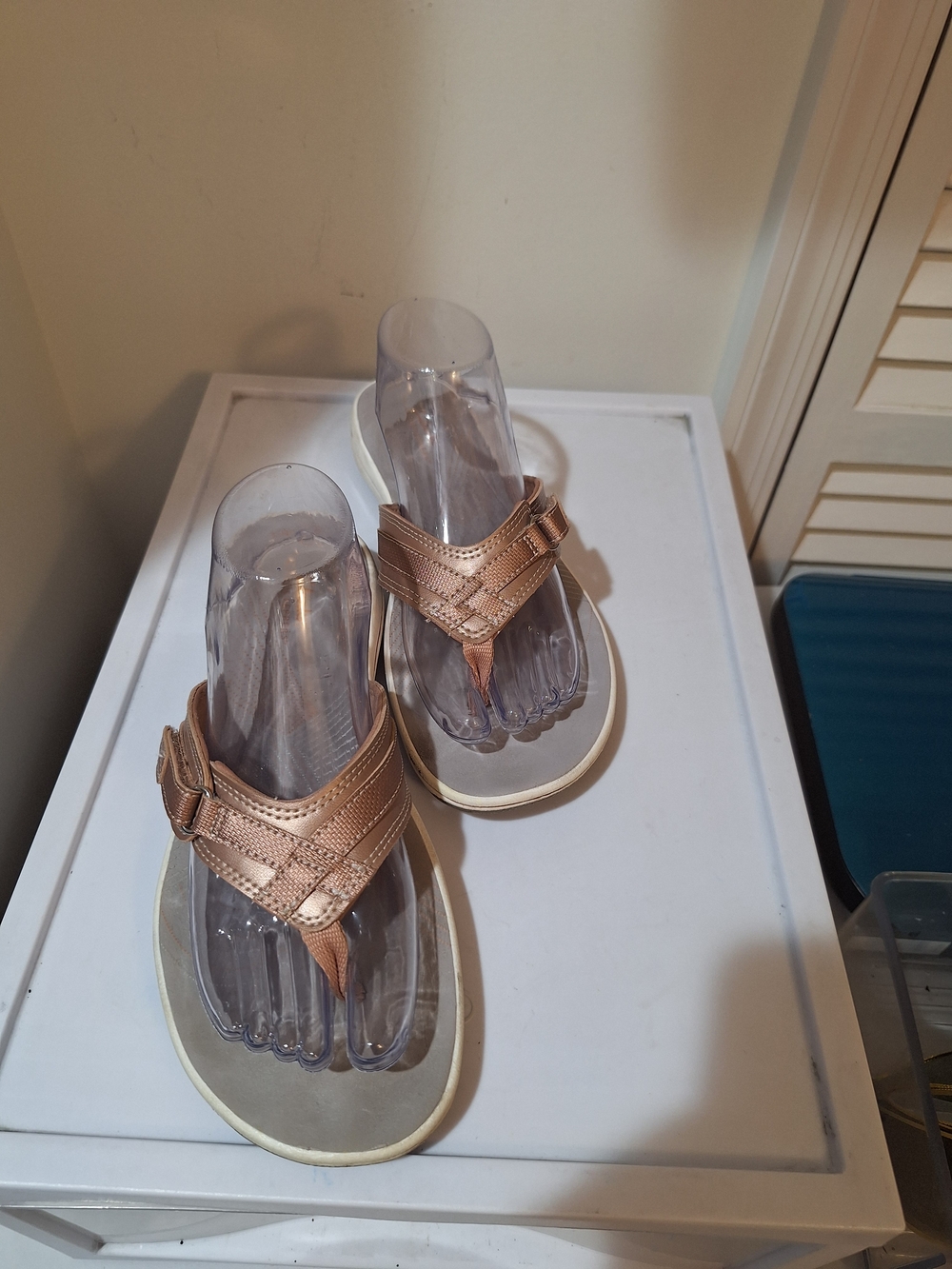 Comfort-Focused Women’s Metallic Bronze Thong Sandals